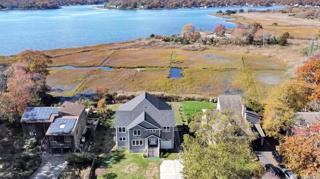 108 Crystal Beach Boulevard Moriches NY 11955
