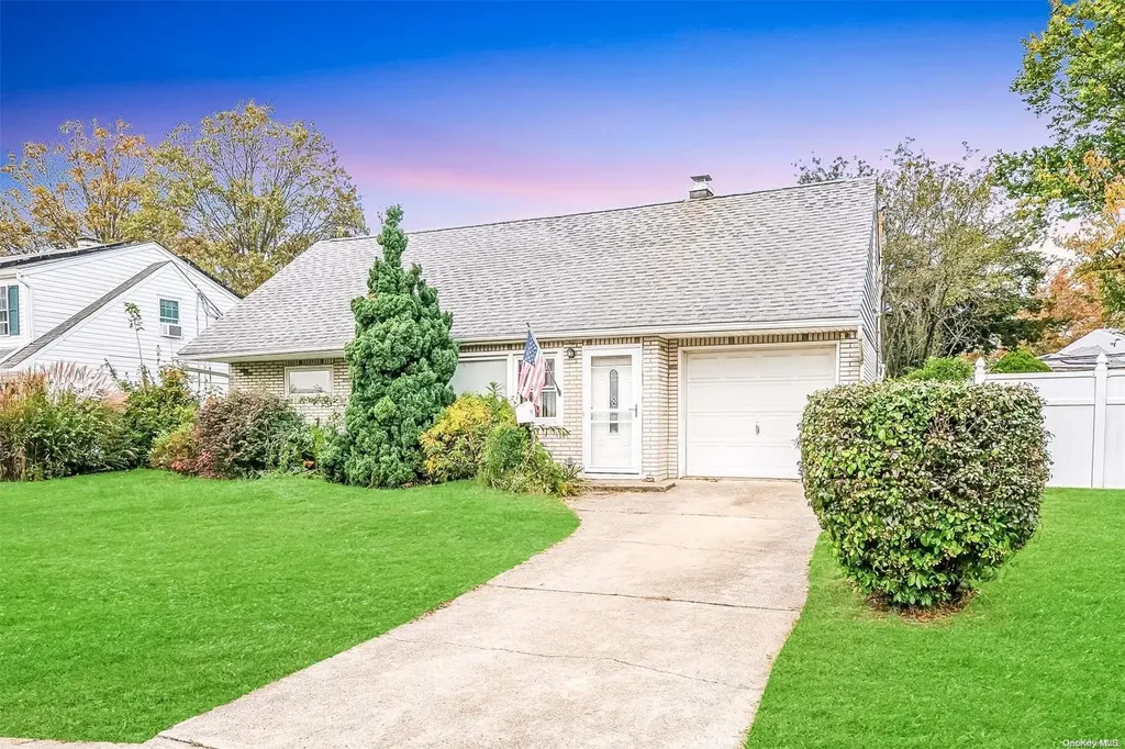 3675 Fiddler Lane Bethpage NY 11714