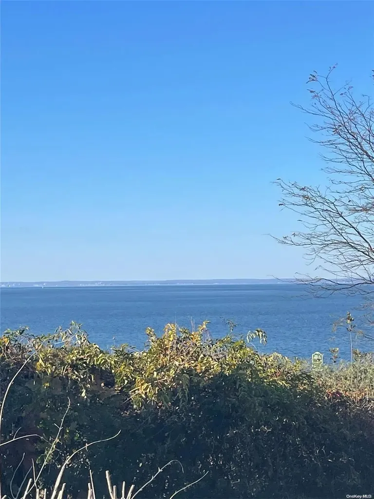 50 Cold Spring Drive Sound Beach NY 11789