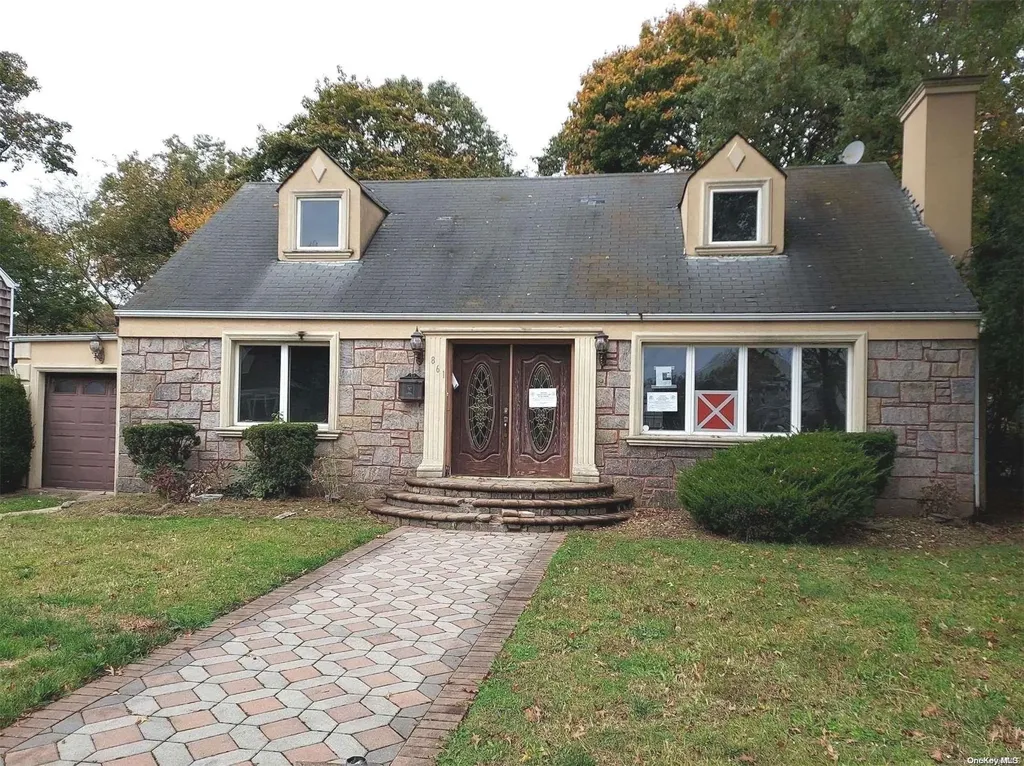 861 Schuman Place North Baldwin NY 11510