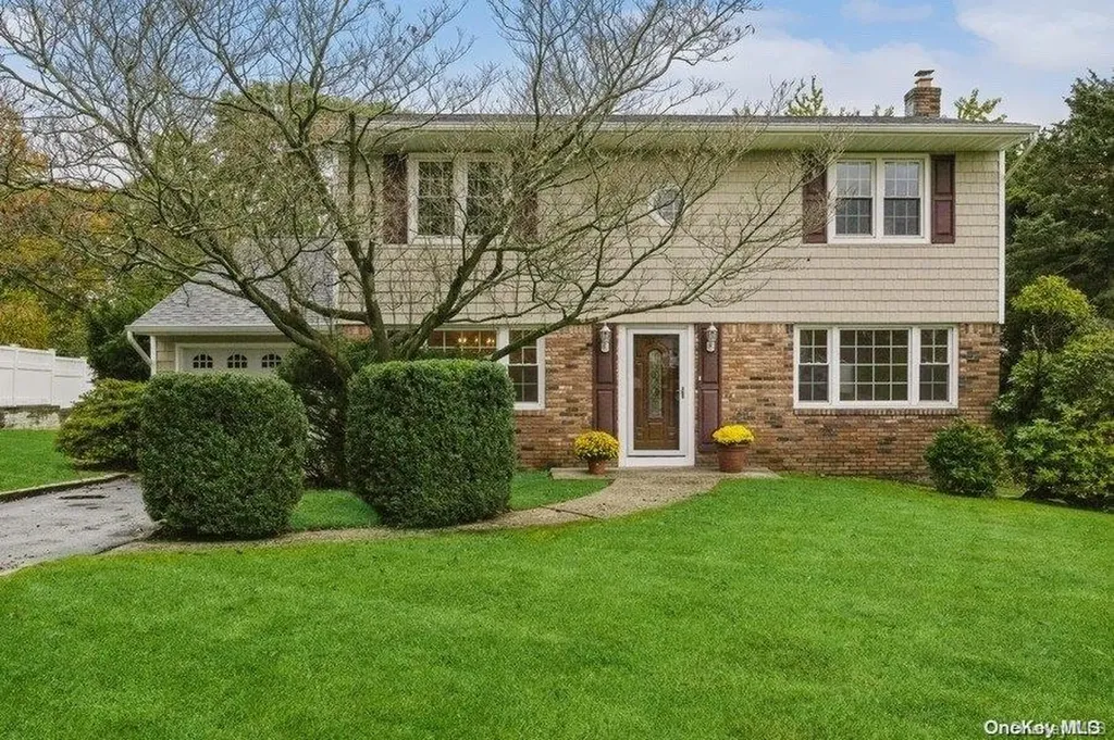 5 Villa Lane Smithtown NY 11787