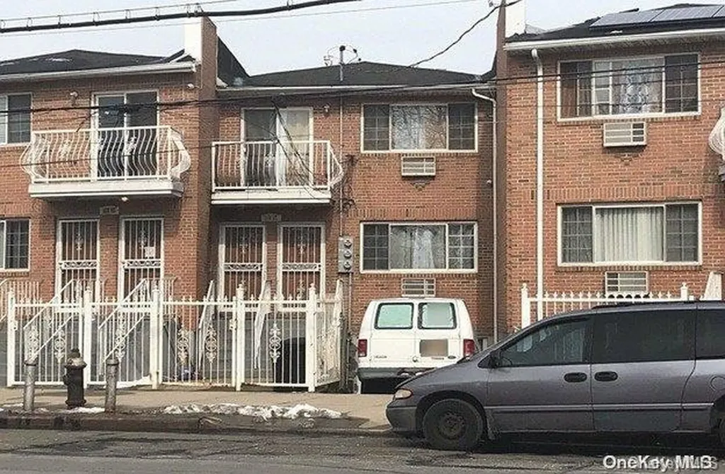 12697 Flatlands Avenue Brooklyn NY 11208