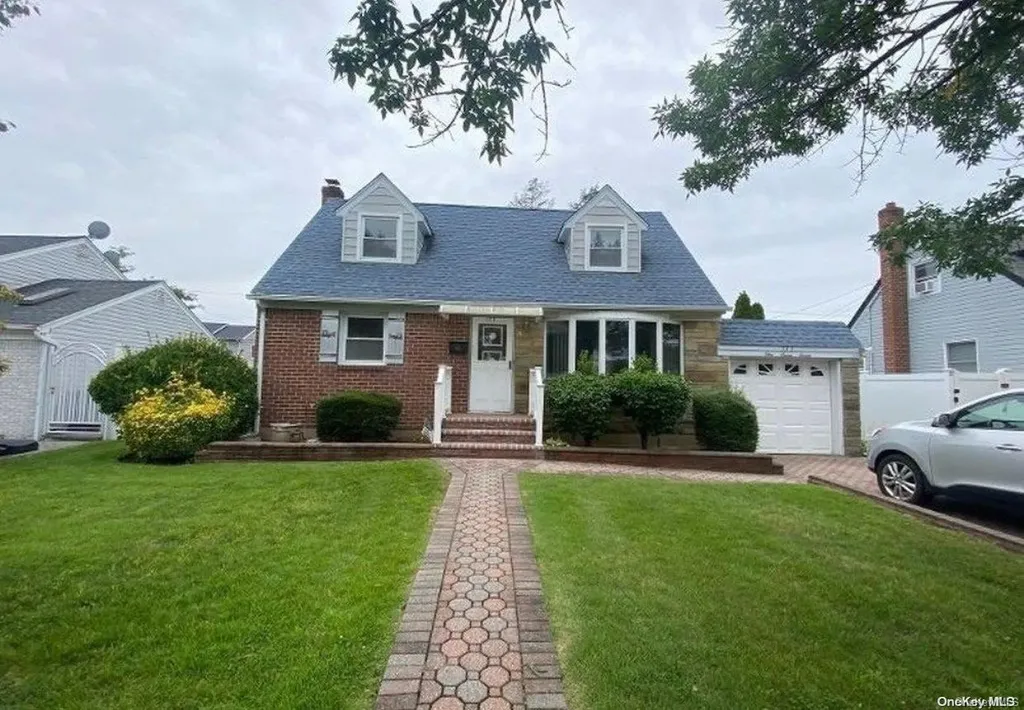 177 Nancy Drive East Meadow NY 11554