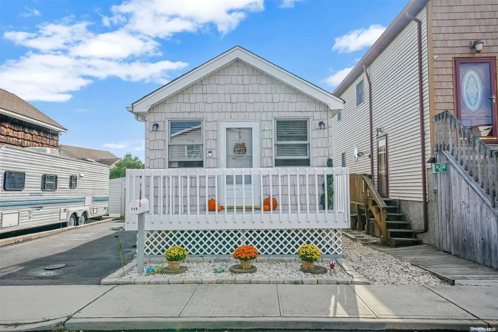 149 Barbara Road Bellmore NY 11710