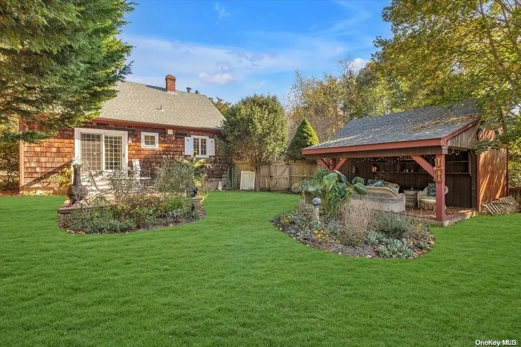 345 Breakwater Road Mattituck NY 11952