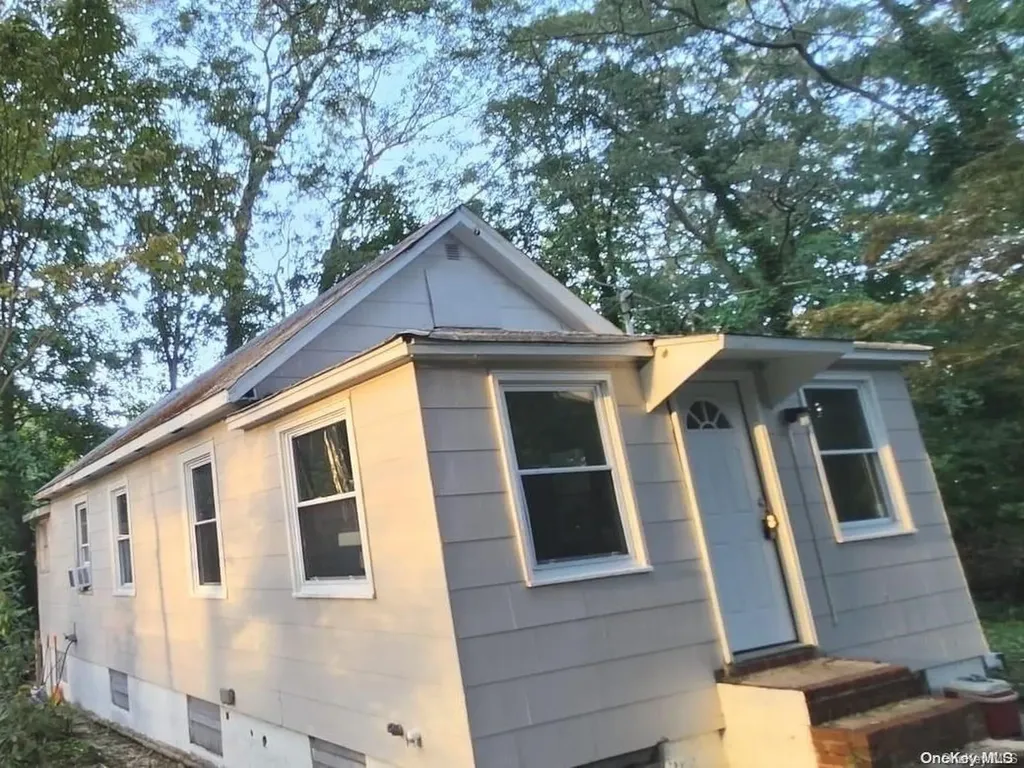 21 Plandome Road Sound Beach NY 11789