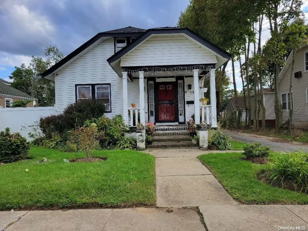 136 E Clinton Avenue Roosevelt NY 11575