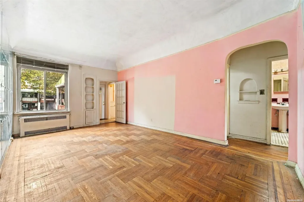 61 E 54th Street Brooklyn NY 11203