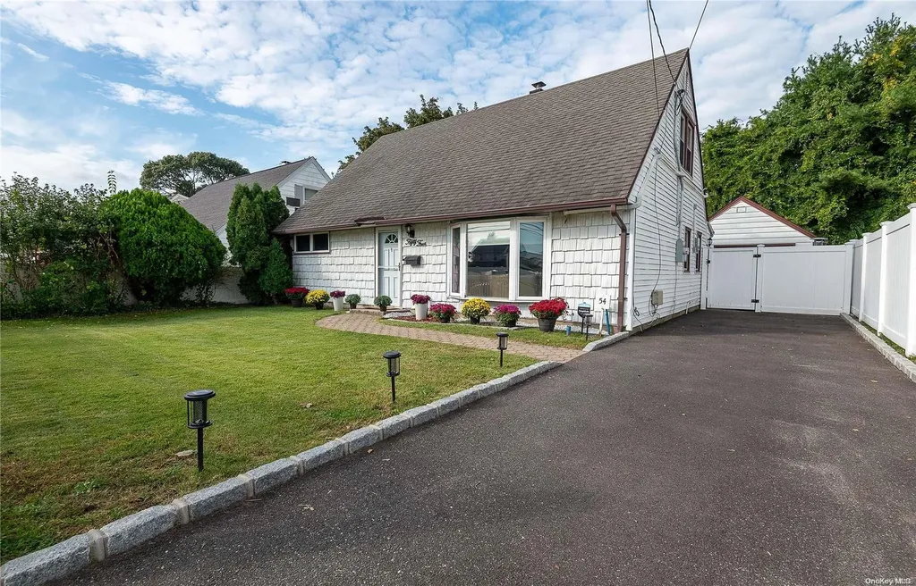 54 N Sheridan Avenue Bethpage NY 11714