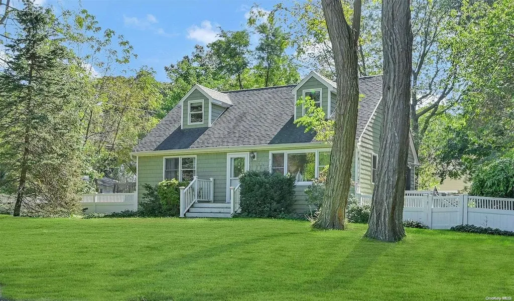 5 Berry Lane Wading River NY 11792