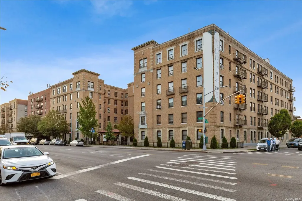 148-09 Northern Boulevard Flushing NY 11354