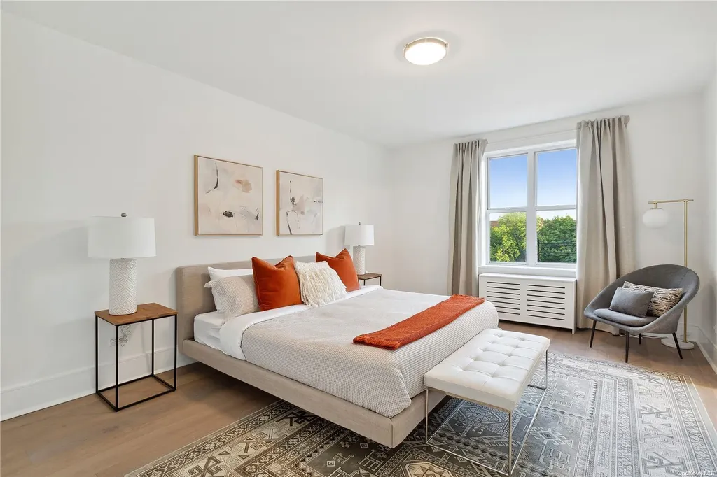 148-09 Northern Boulevard Flushing NY 11354