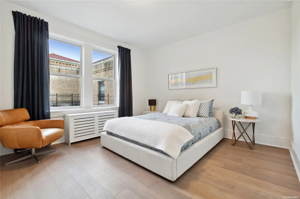 148-09 Northern Boulevard Flushing NY 11354