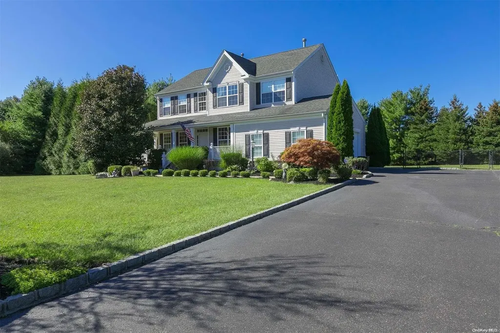394 Hidden Acres Path Wading River NY 11792
