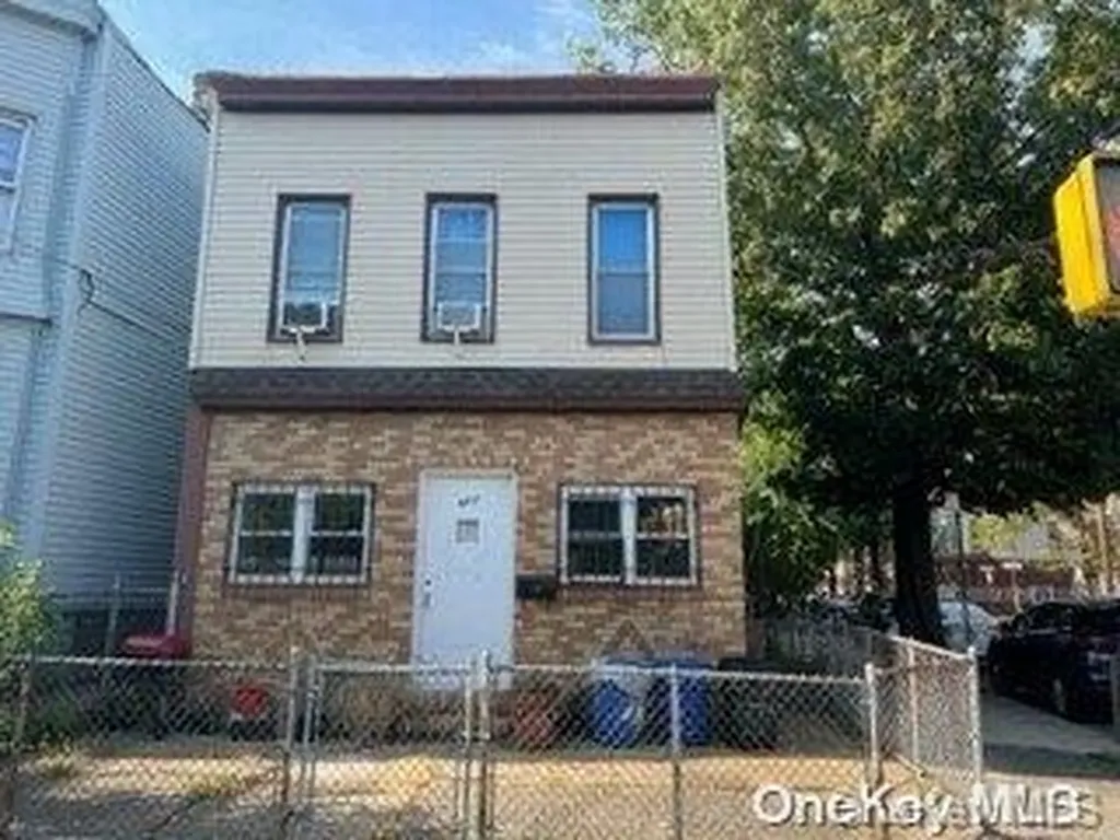 487 Ridgewood Avenue Brooklyn NY 11208