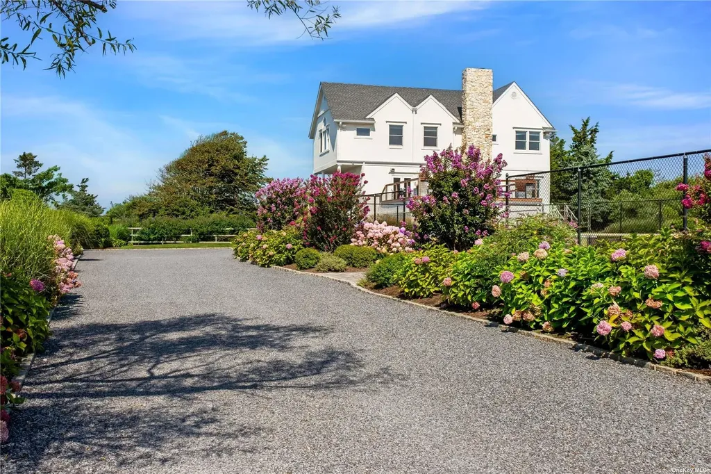 157 Dune Road Quogue NY 11959