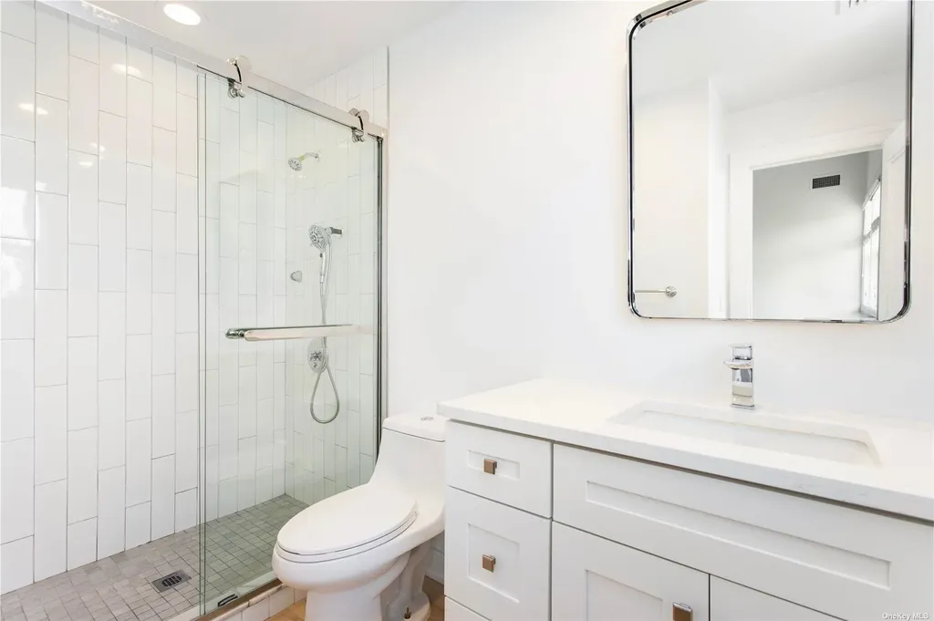 157 Dune Road Quogue NY 11959