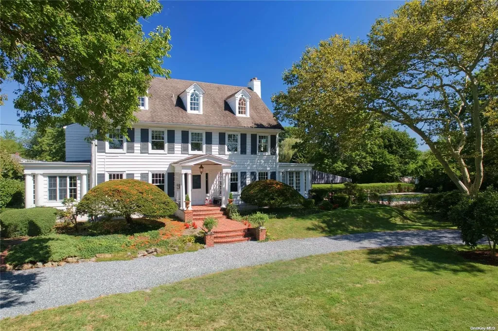 109 W Islip Road West Islip NY 11795