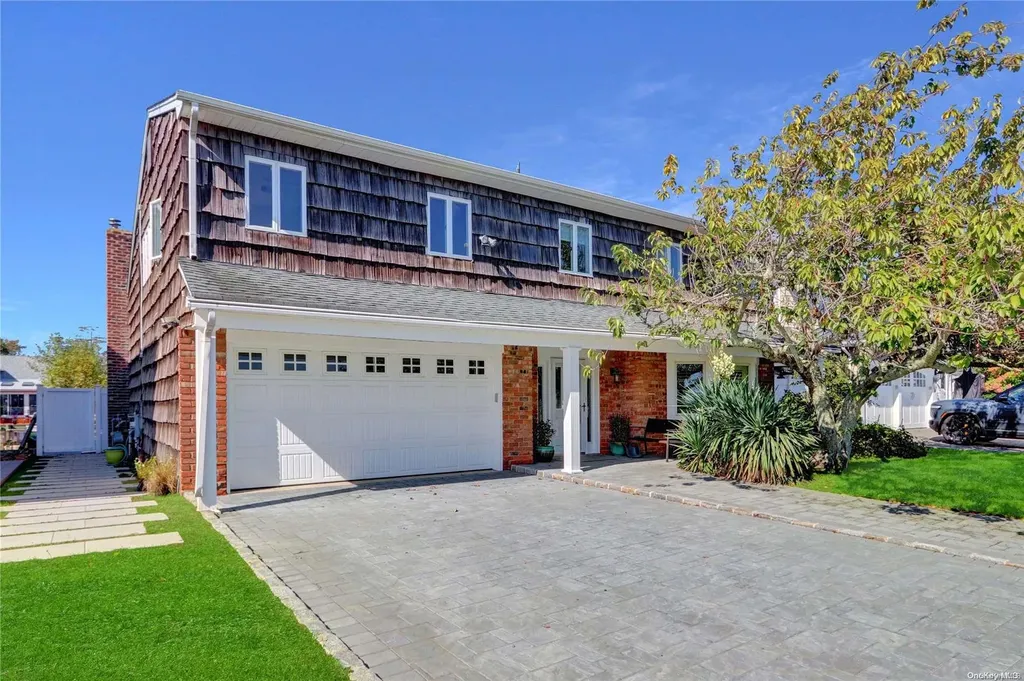 233 Lagoon Drive E Lido Beach NY 11561