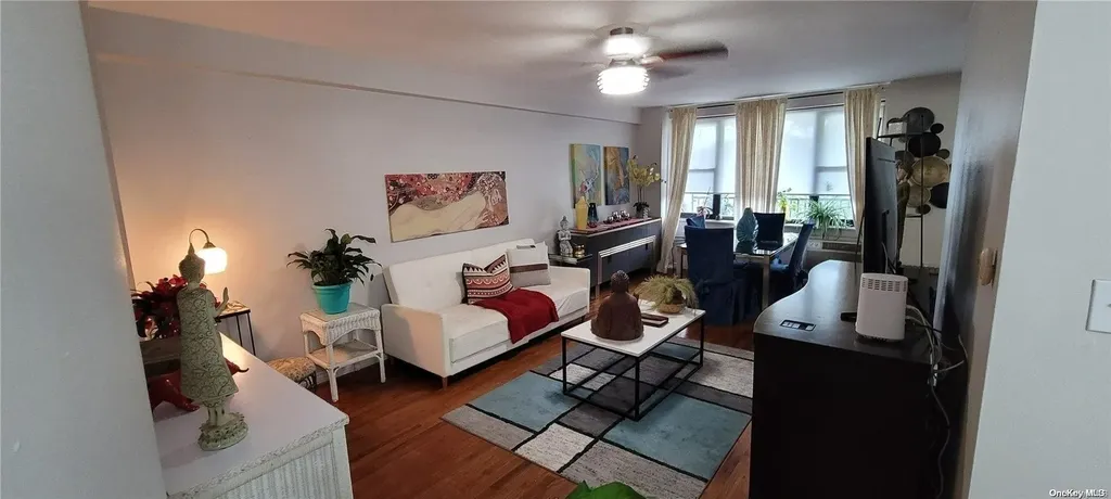 55 S Bergin Place Freeport NY 11520
