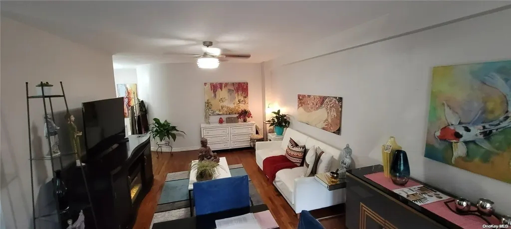 55 S Bergin Place Freeport NY 11520