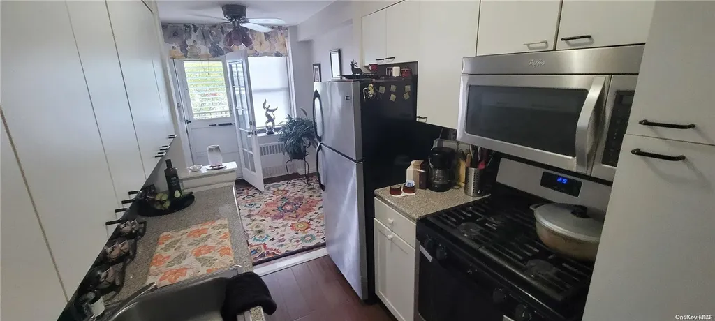 55 S Bergin Place Freeport NY 11520