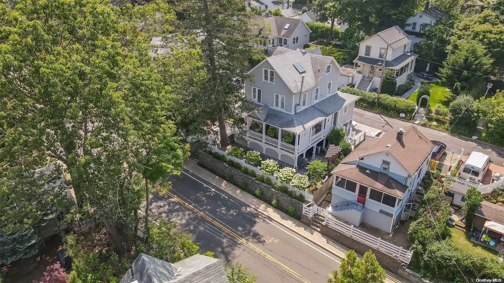 347 Glen Avenue Sea Cliff NY 11579
