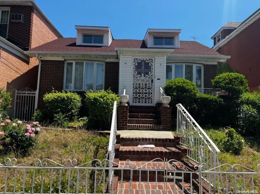 679 E 53rd Street Brooklyn NY 11203