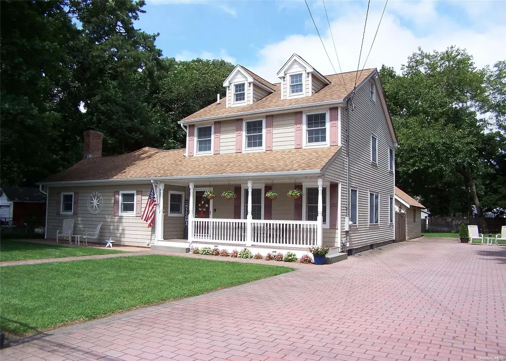 71 Cedarhurst Avenue Selden NY 11784
