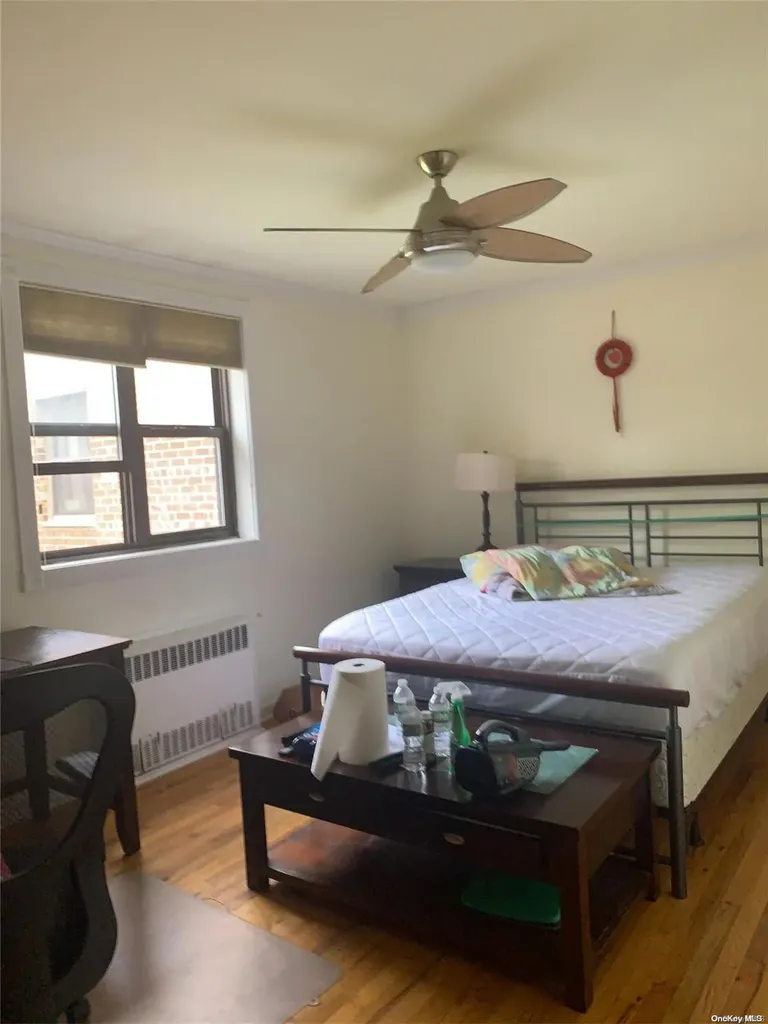 190-05 39 Avenue Flushing NY 11358