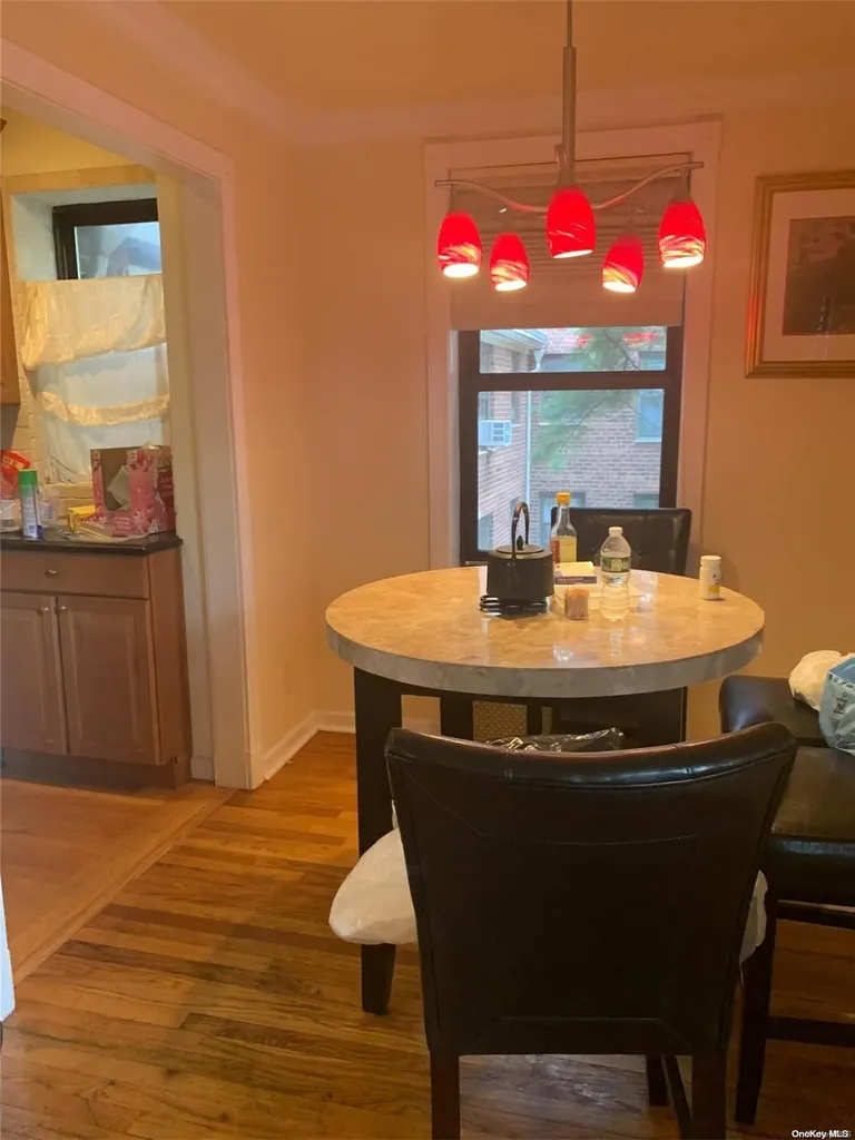 190-05 39 Avenue Flushing NY 11358