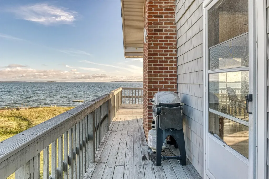 1355 Watersedge Way Southold NY 11971
