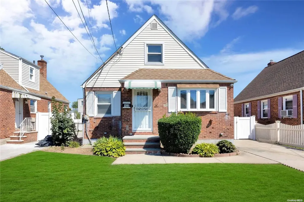 132 Florence Avenue Hempstead NY 11550