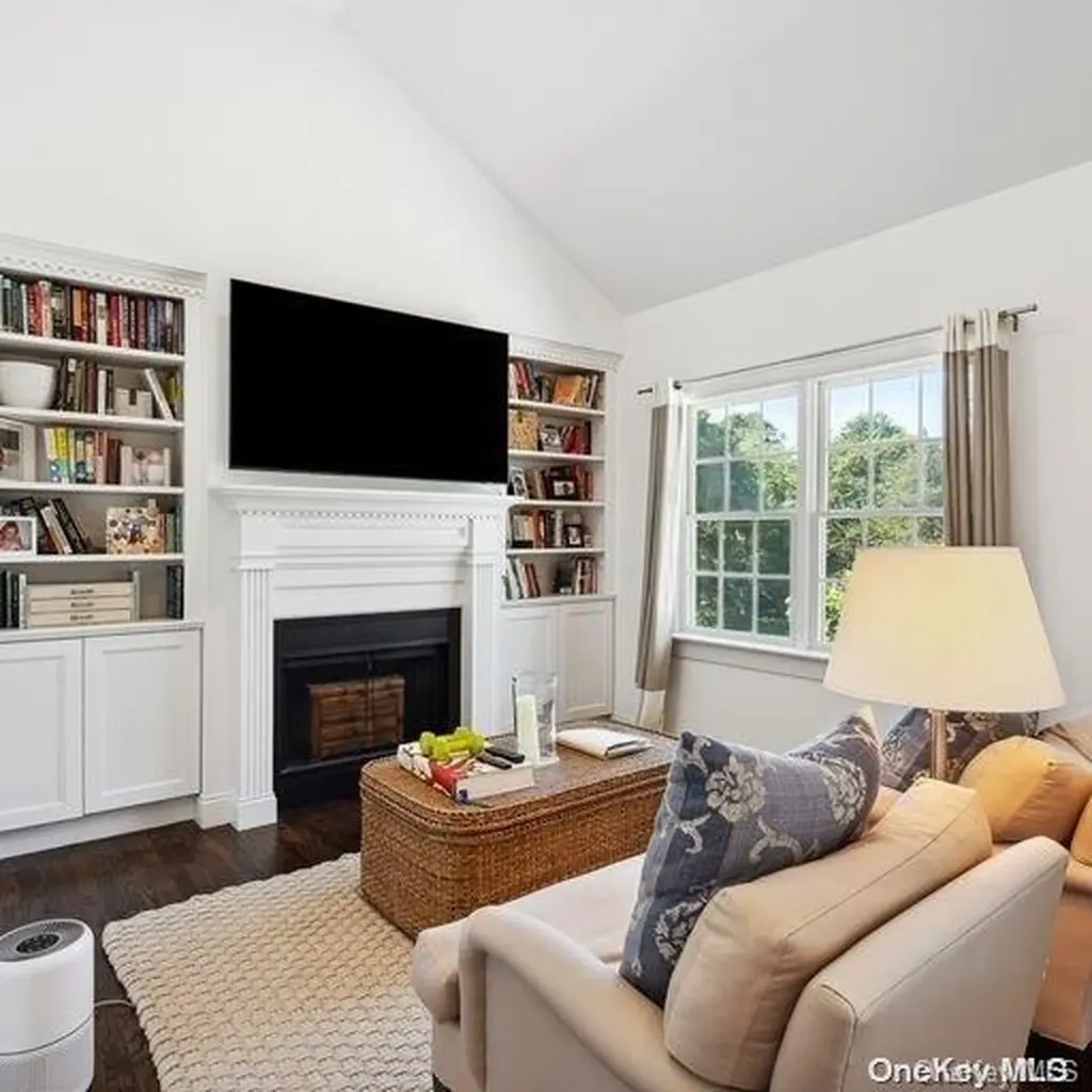 3 Willow Lane Quogue NY 11959