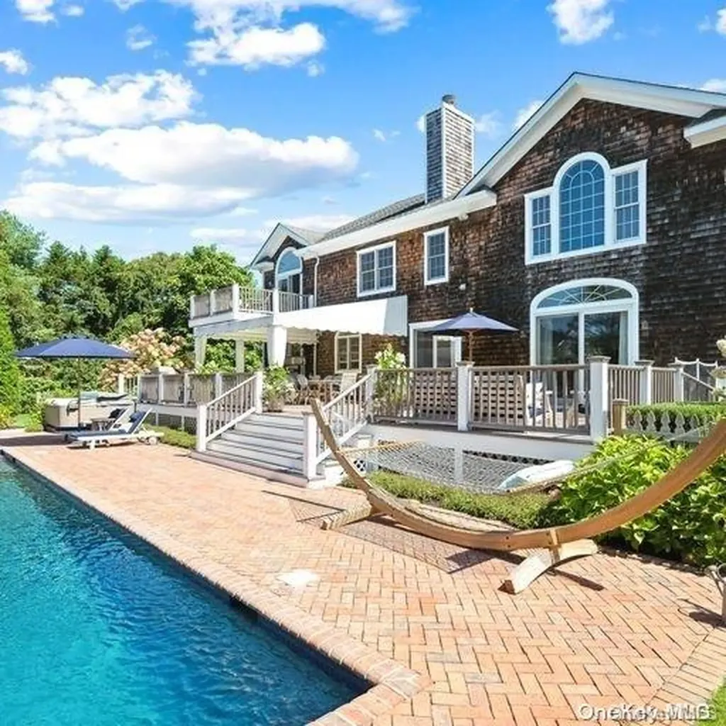 3 Willow Lane Quogue NY 11959