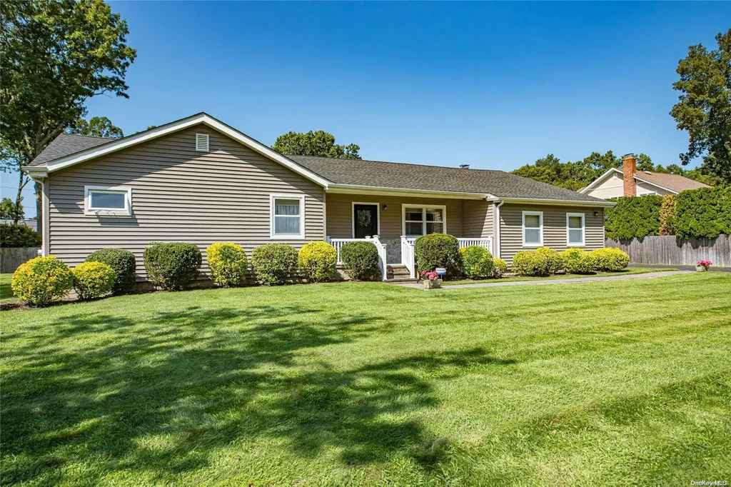 4 Oshea Lane Saint James NY 11780