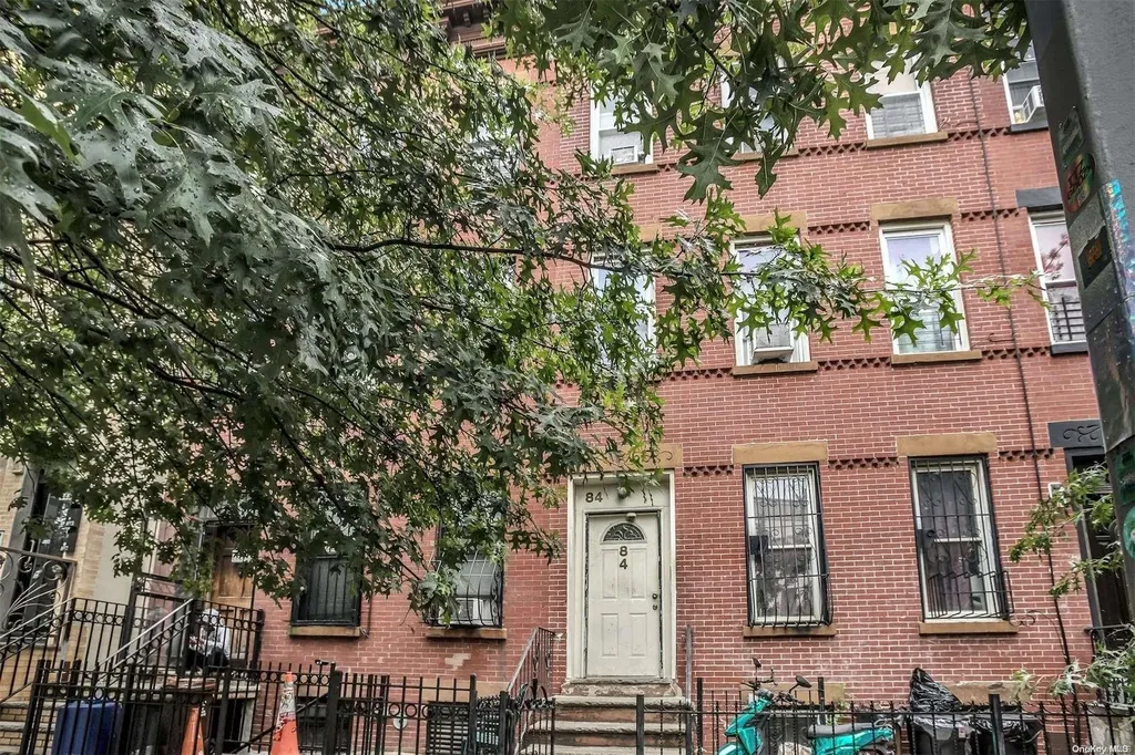 Brooklyn NY 11233