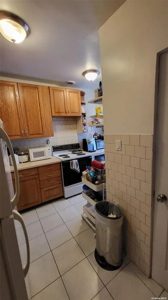 193 Graham Avenue Brooklyn NY 11206