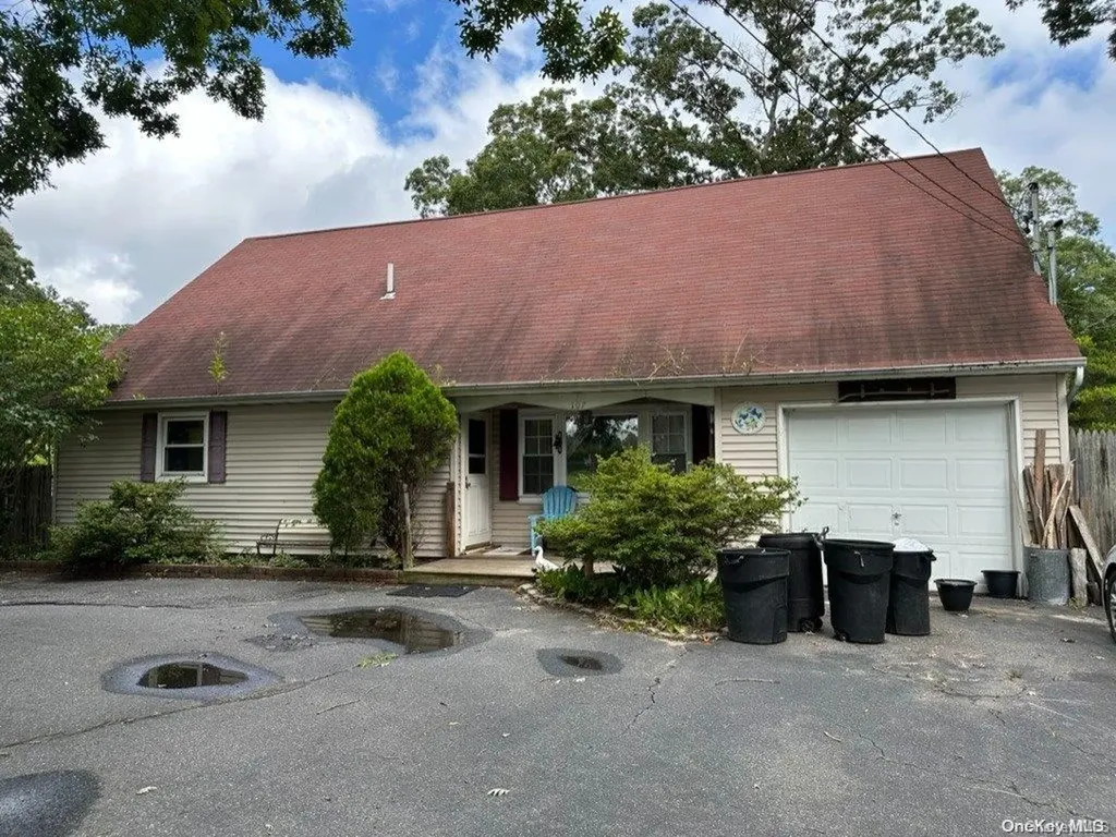 107 Mastic Beach Road Mastic Beach NY 11951