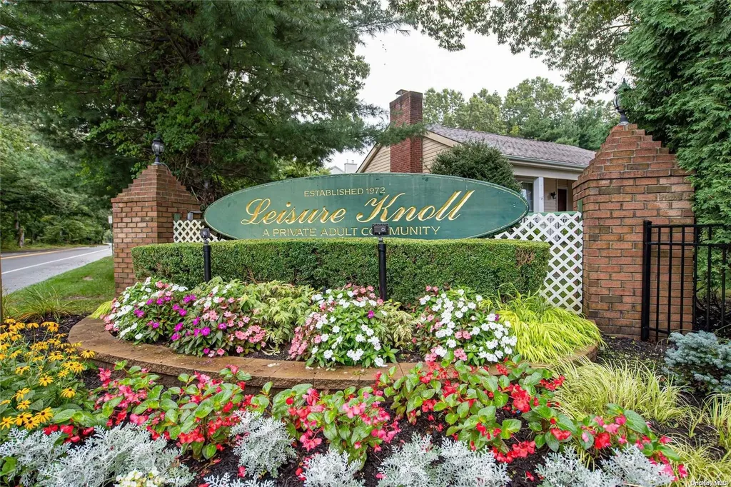 205 Kingston Drive Ridge NY 11961