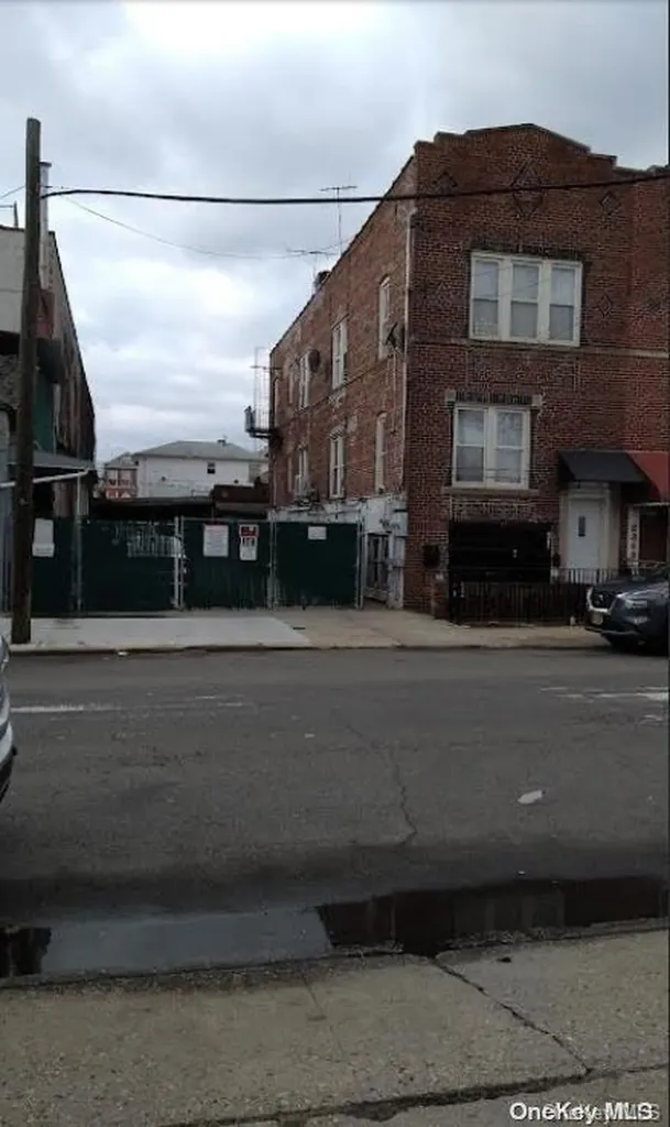 2370 West Street Brooklyn NY 11223