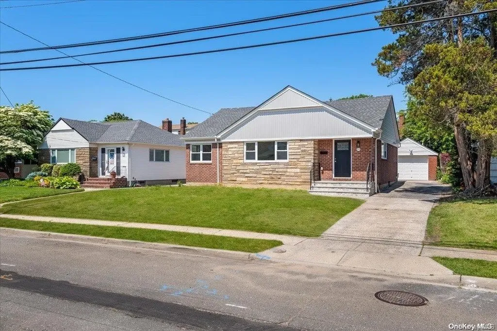 77 Margaret Drive Valley Stream NY 11580