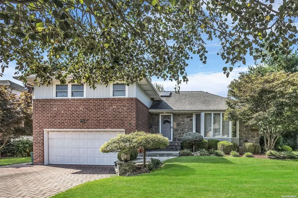 24 Sunbeam Road Syosset NY 11791