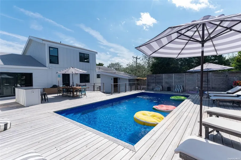 220 Cottage Walk Ocean Beach NY 11770