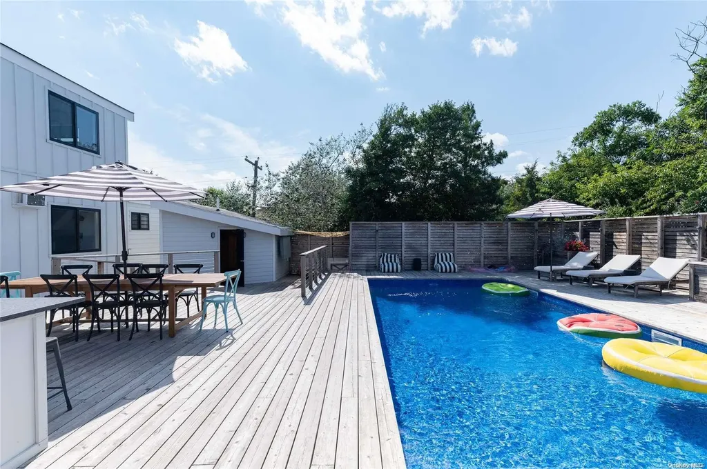 220 Cottage Walk Ocean Beach NY 11770