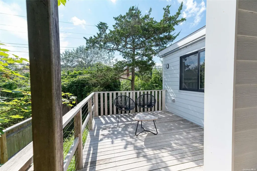 220 Cottage Walk Ocean Beach NY 11770