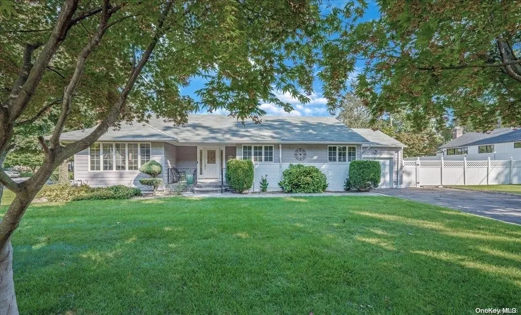 21 Ridge Drive Glen Cove NY 11542