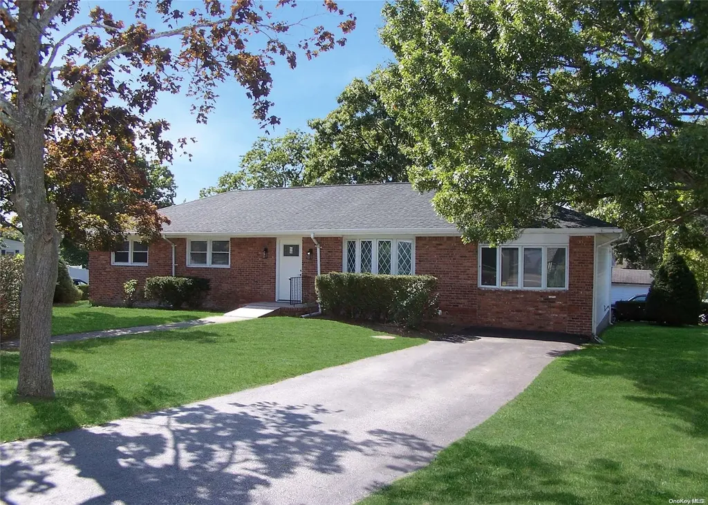774 Old North Ocean Avenue Patchogue NY 11772