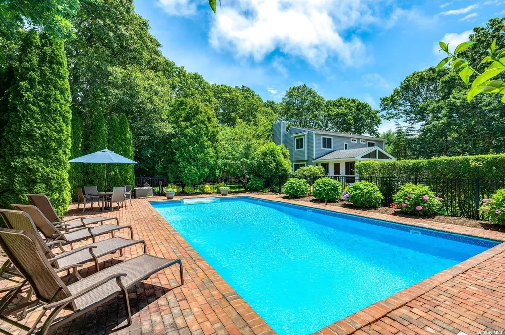 9 N Quarter Road Westhampton NY 11977