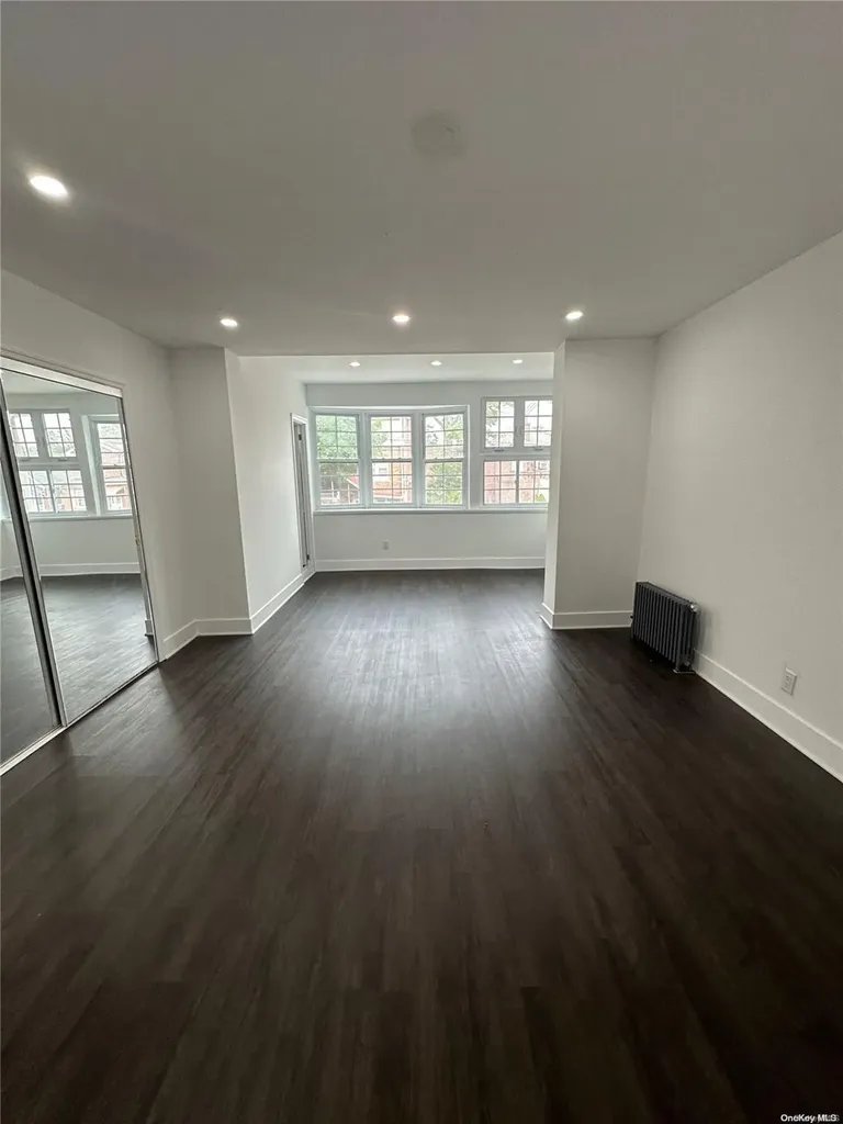 4153 Edson Avenue Bronx NY 10466